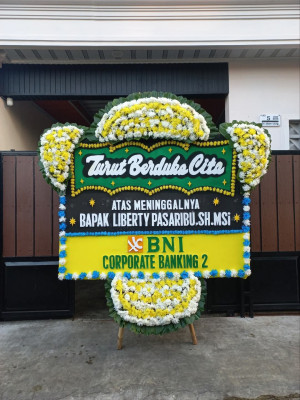 Papan Bunga Duka di Simpang Periuk