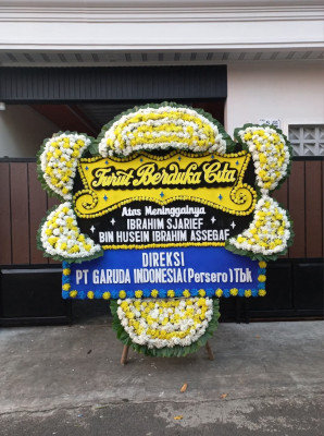 Papan Bunga Duka di Simpang Periuk