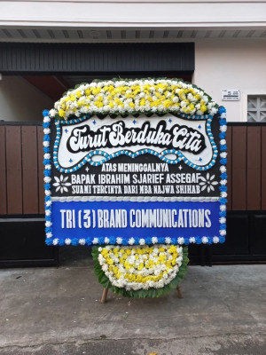 Papan Bunga Duka di Simpang Periuk